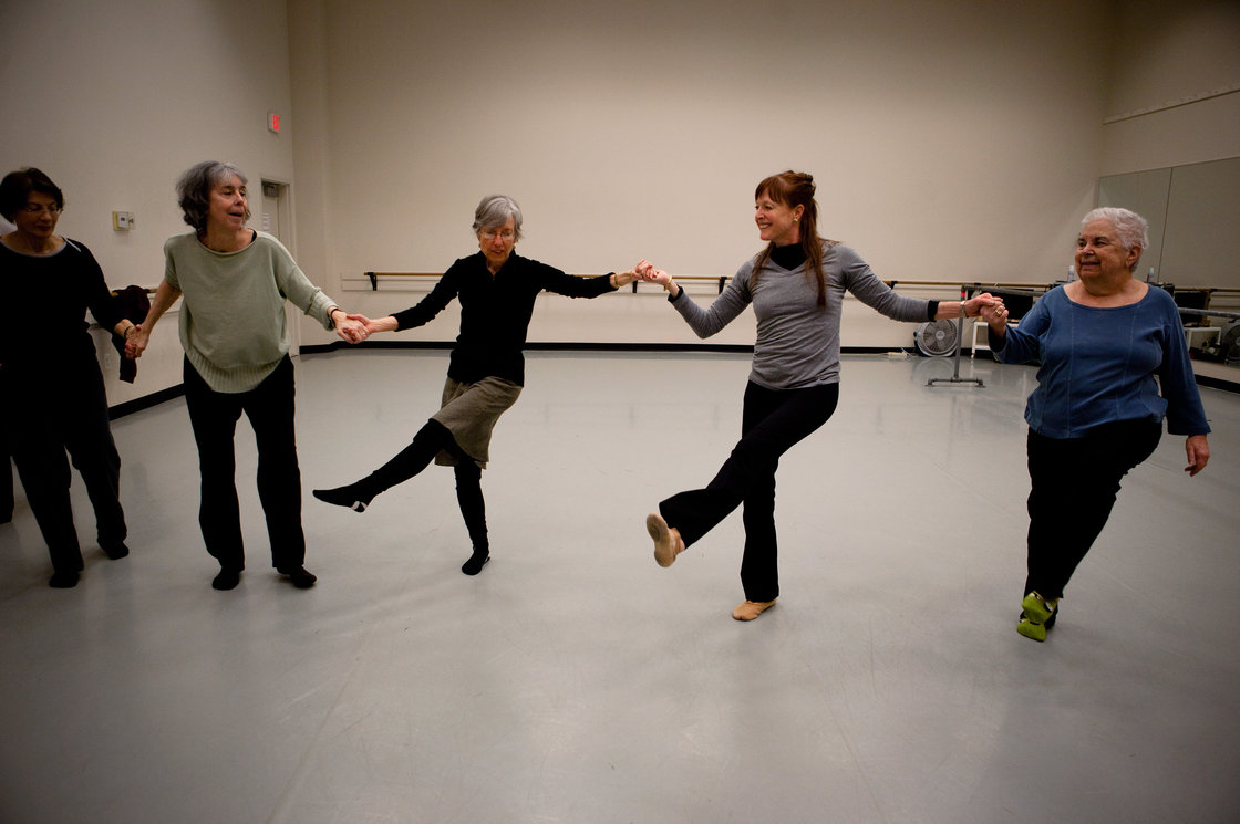 "Dance for PD" classes use music to temporarily ease tremors and get Parkinson's patients moving.